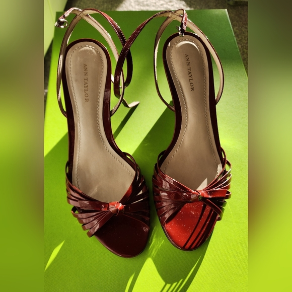 Ann Taylor Wedge Sandals - Picture 2 of 12